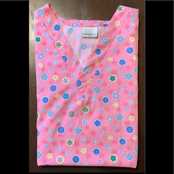 WS Scrub Top - Picture 3 of 6